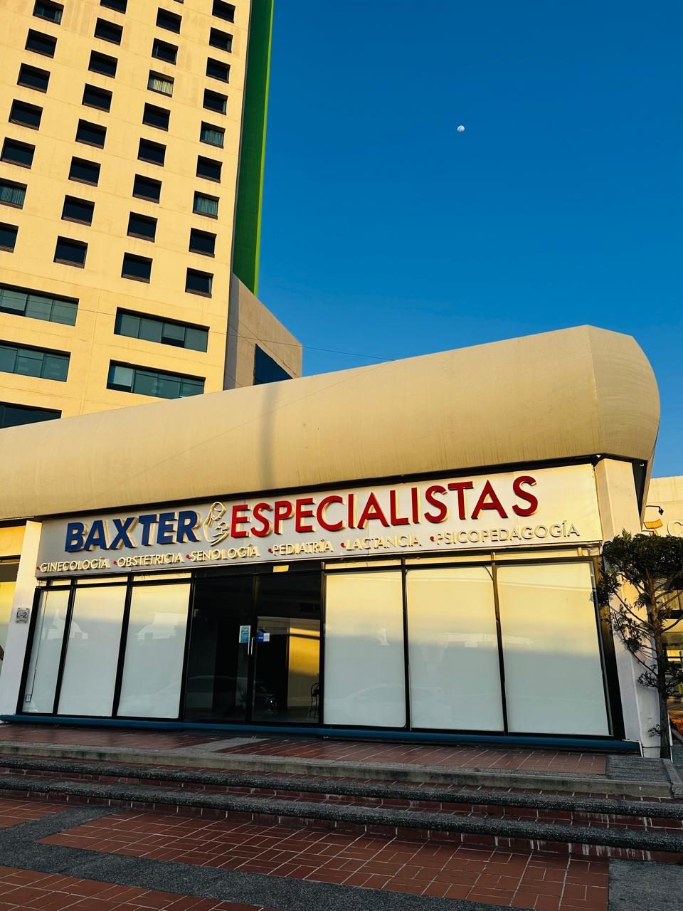 Área de atención del consultorio pediátrico